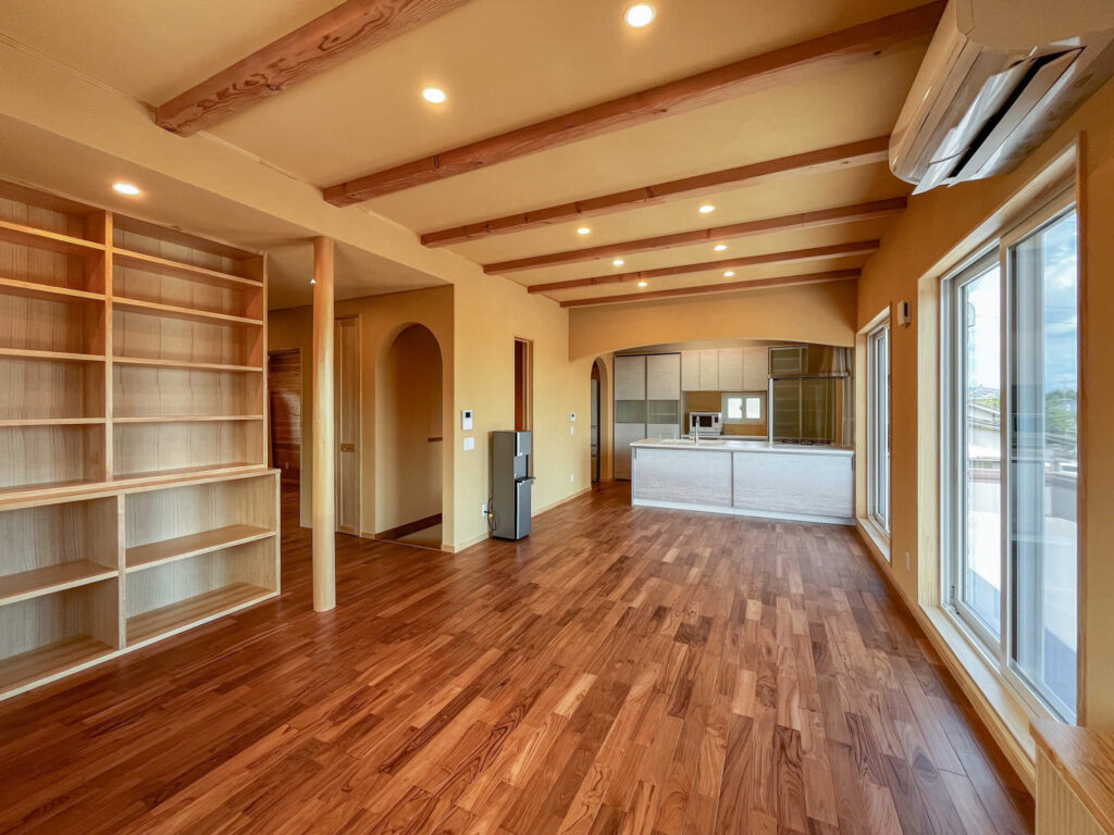 性能を極めた心地よく健康に暮らすレンガ積みの家の写真