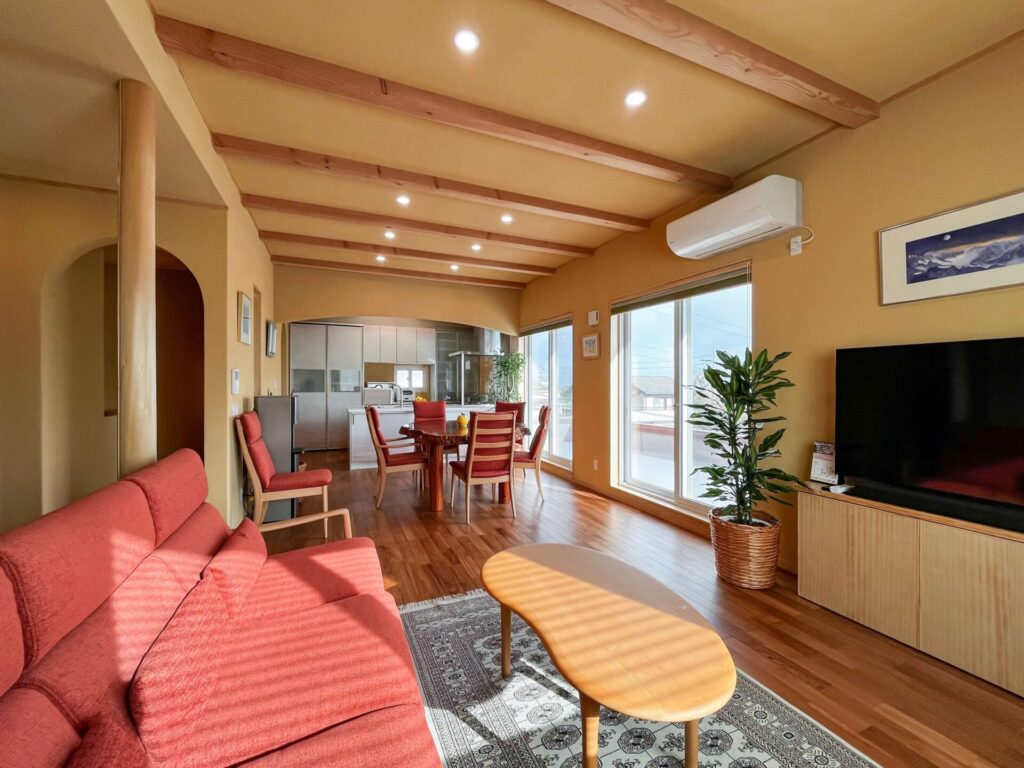 性能を極めた心地よく健康に暮らすレンガ積みの家の写真