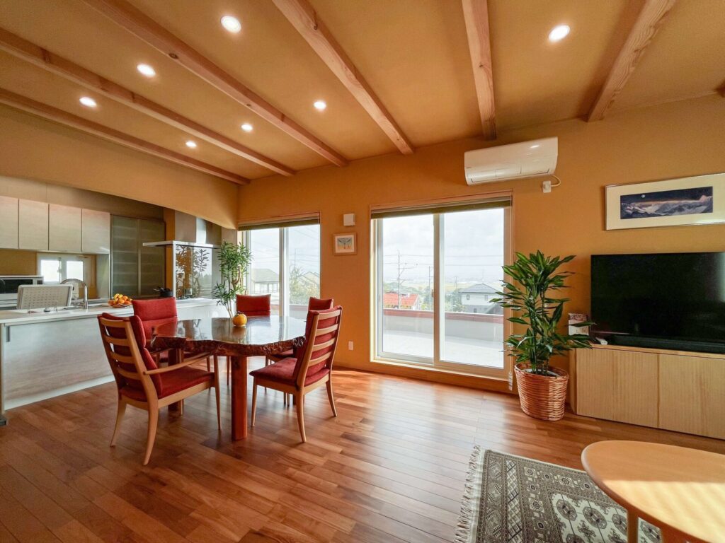 性能を極めた心地よく健康に暮らすレンガ積みの家の写真