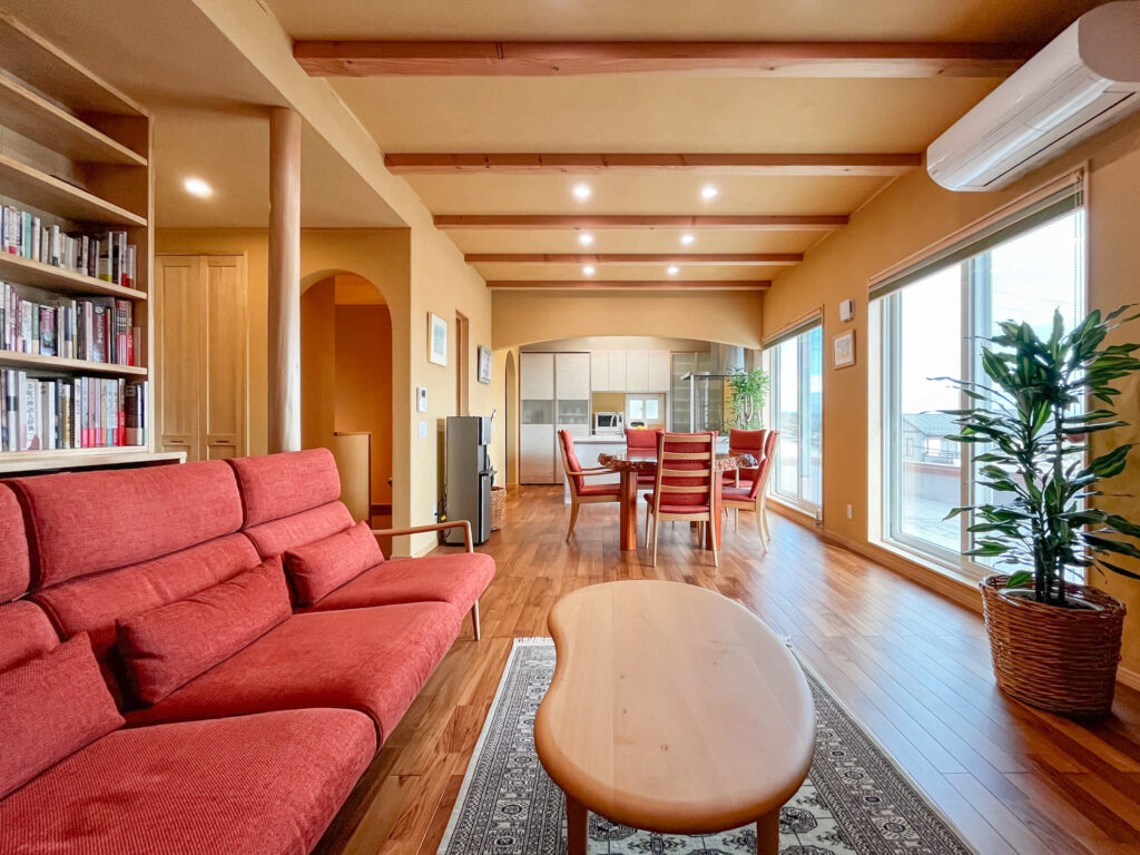 性能を極めた心地よく健康に暮らすレンガ積みの家の写真