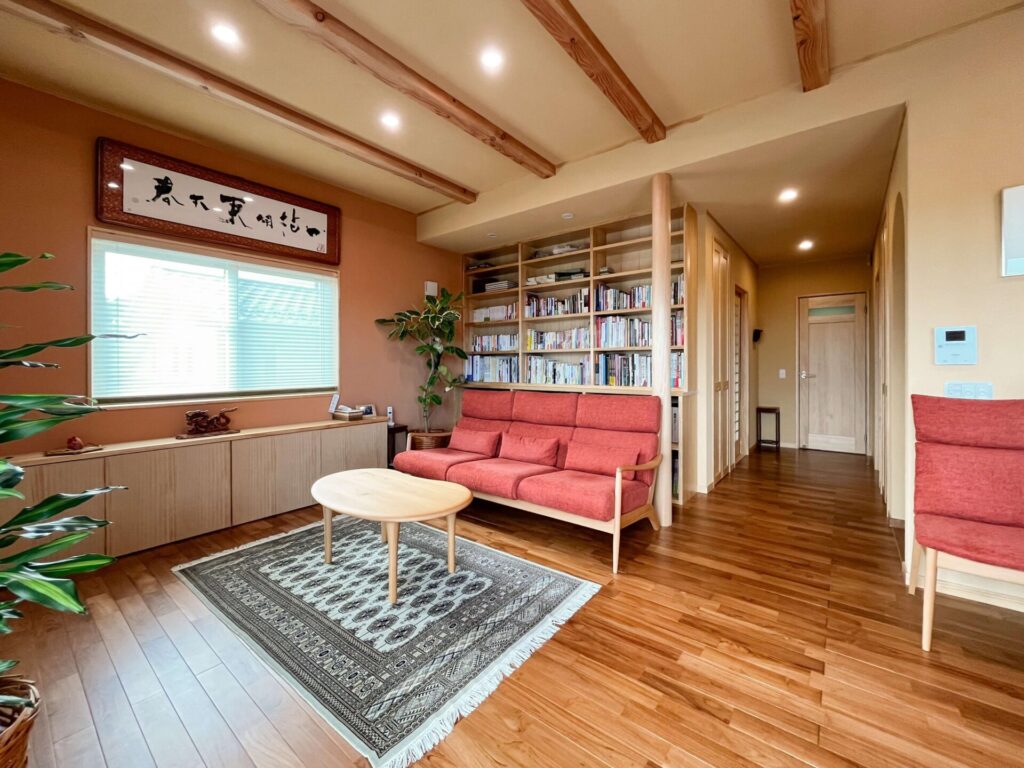 性能を極めた心地よく健康に暮らすレンガ積みの家の写真