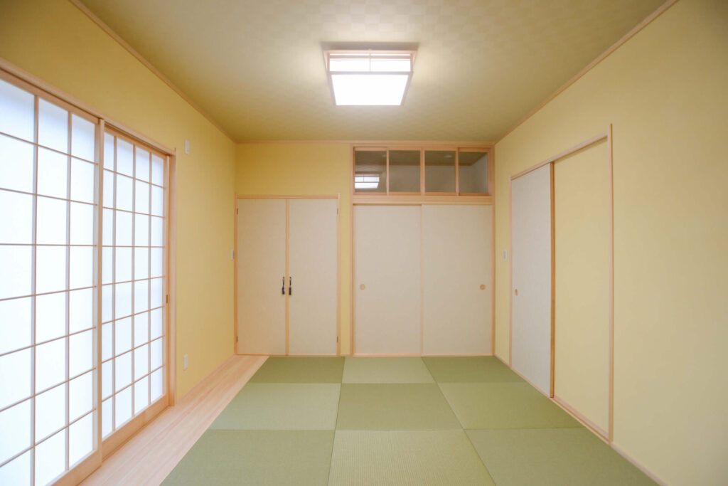 心地よさを大切にした、家族が集うレンガ積みの家の写真