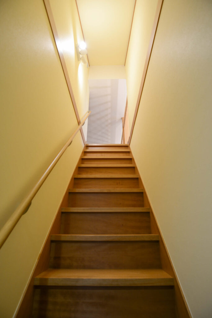 心地よさを大切にした、家族が集うレンガ積みの家の写真