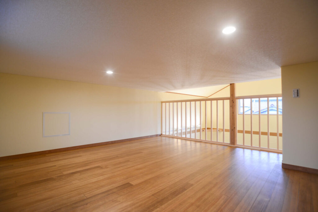 心地よさを大切にした、家族が集うレンガ積みの家の写真